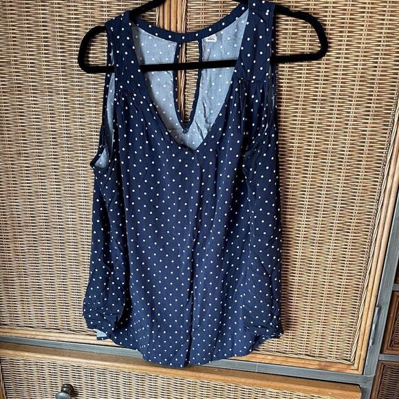 Old Navy EUC Polka Dotted Tank Top - Picture 1 of 3